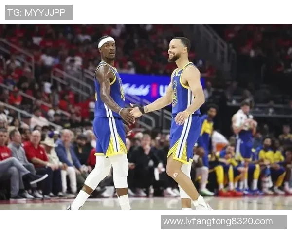 2016季后赛勇士与火箭的激烈对决回顾与精彩瞬间分析