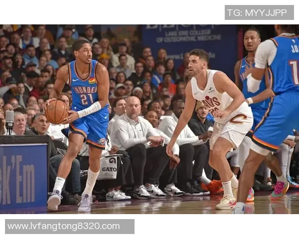 2018年NBA季后赛雷霆与骑士激战回顾精彩瞬间与球星表现分析